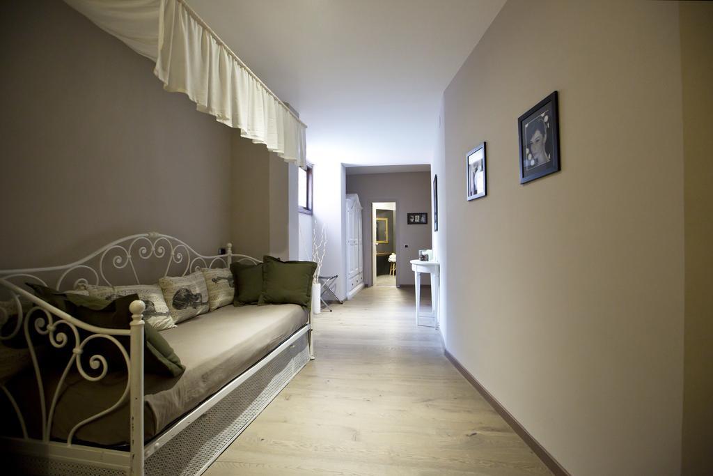 Hotel Tiro A Volo Pozzuoli Exteriör bild