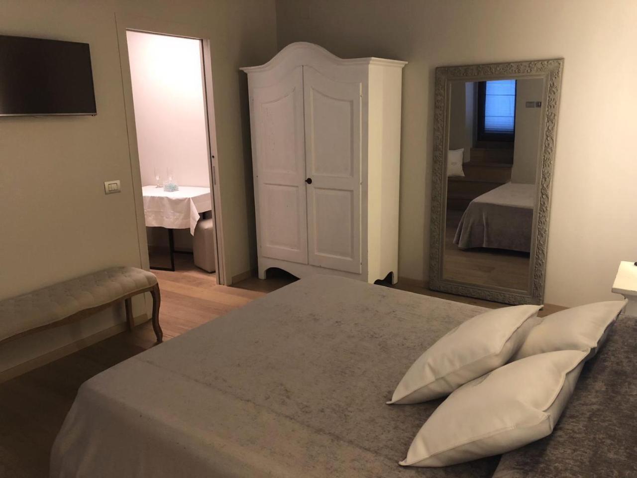Hotel Tiro A Volo Pozzuoli Exteriör bild